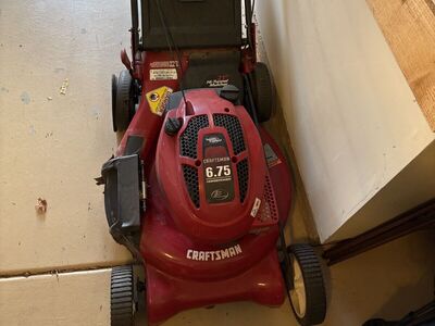 Craftsman 6.75HP self propelled lawn mower $300 cash/venmo in Draper