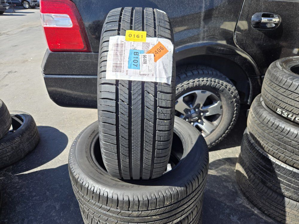 SET 215/55R17 MICHELIN DEFENDER2