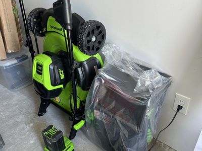 Brand new Greenworks 21" 80V Brushless Cordless Lawn Mower with Battery & Charger