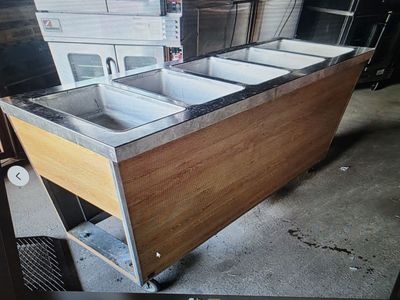 Duke Hot Buffet Steam Well 5 Hole Electric