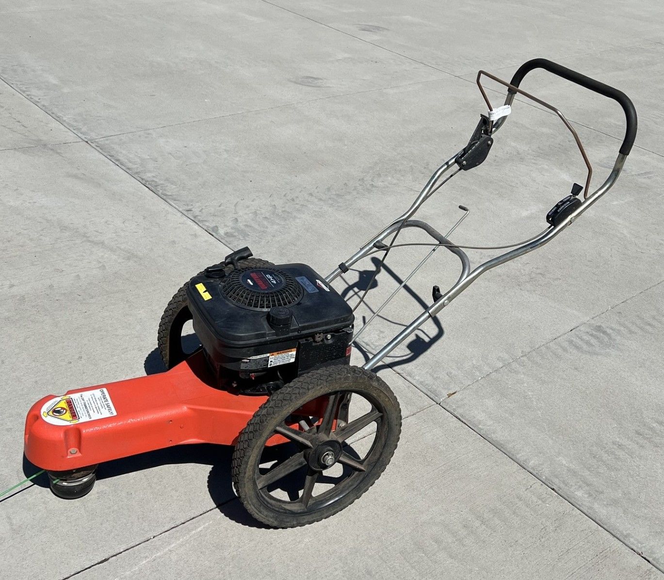 DR String Trimmer / Mower 4 HP Quantum Gas Powered. Comes with pictured manual & extras. Runs Well
