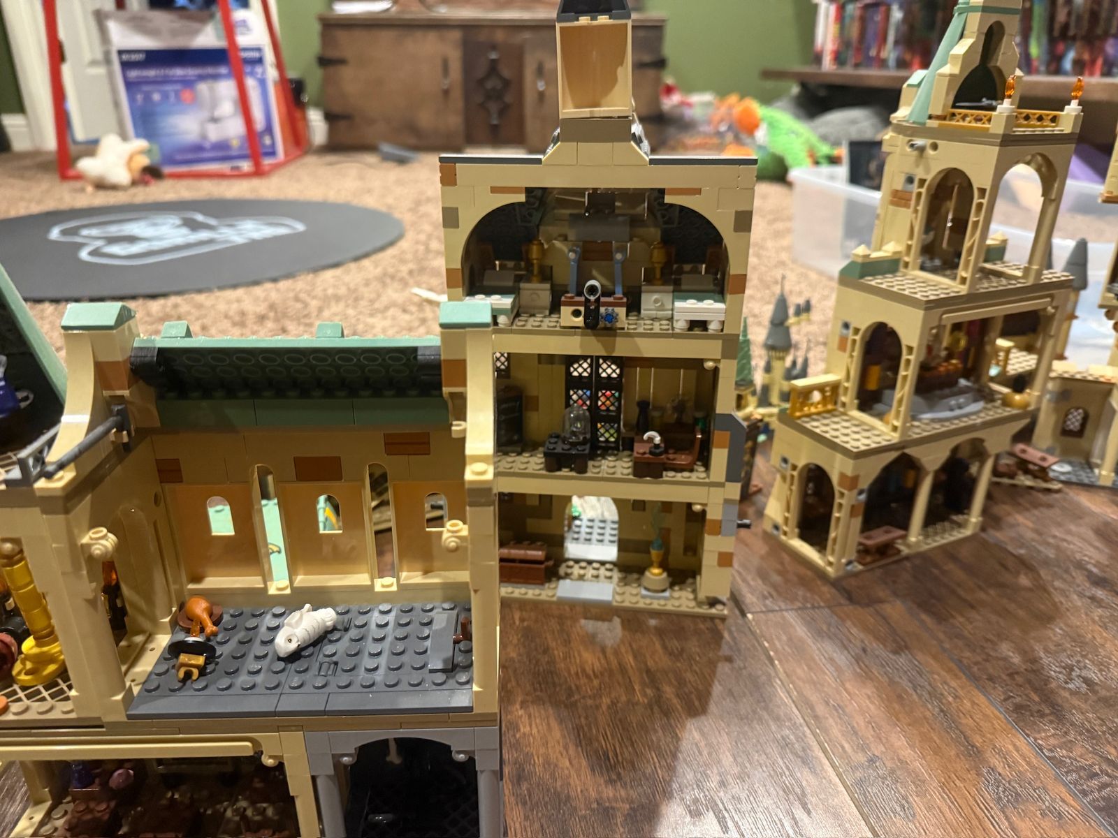 Main image 15