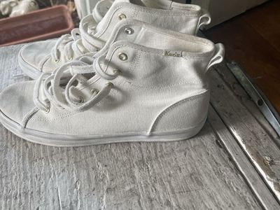 Shoes size 7/2