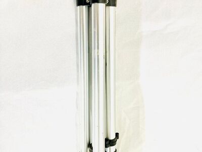 Manfrotto 3021 Camera Tripod