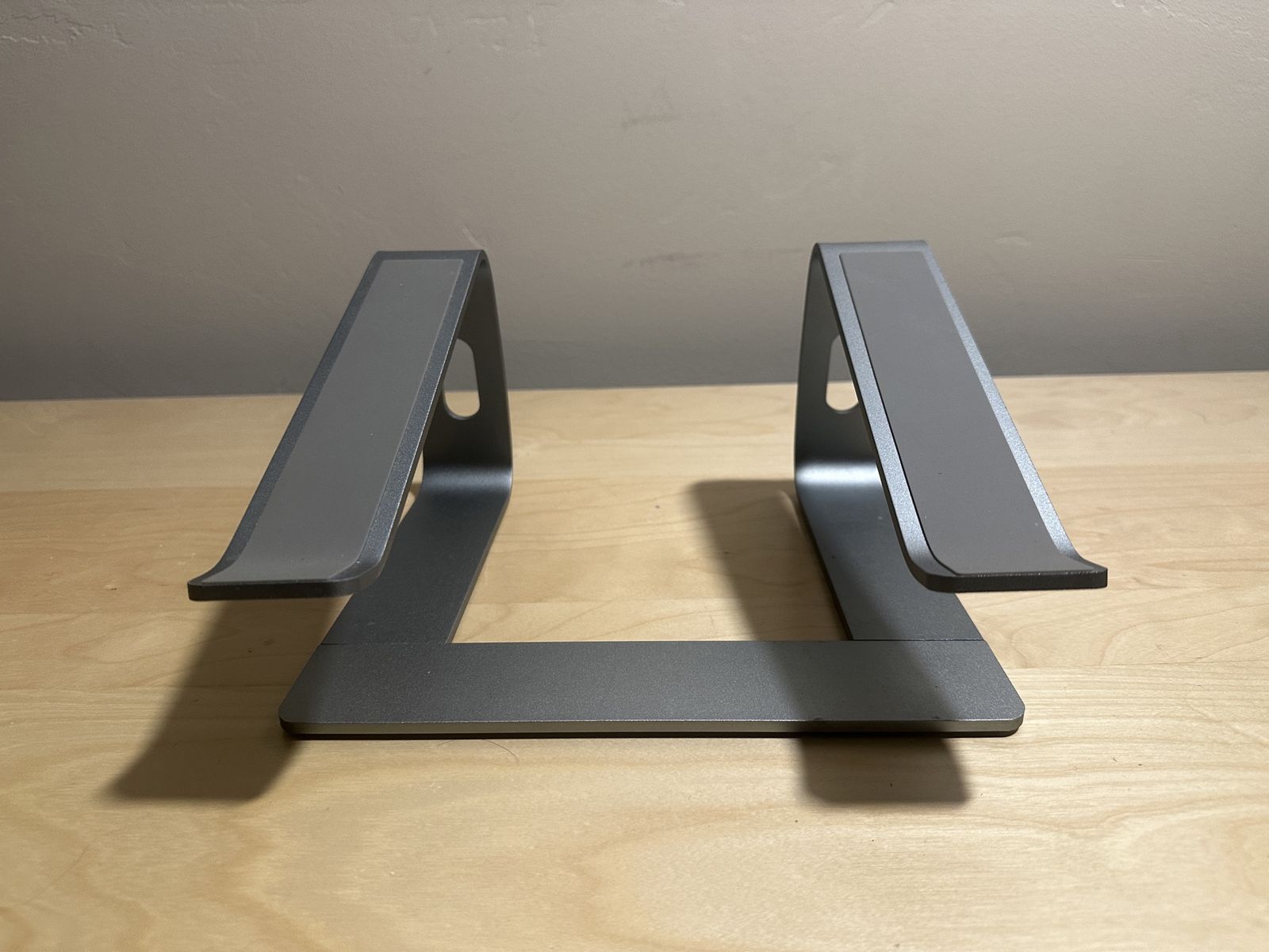 Aluminum Gray Laptop Stand/Riser Anti-Slip
