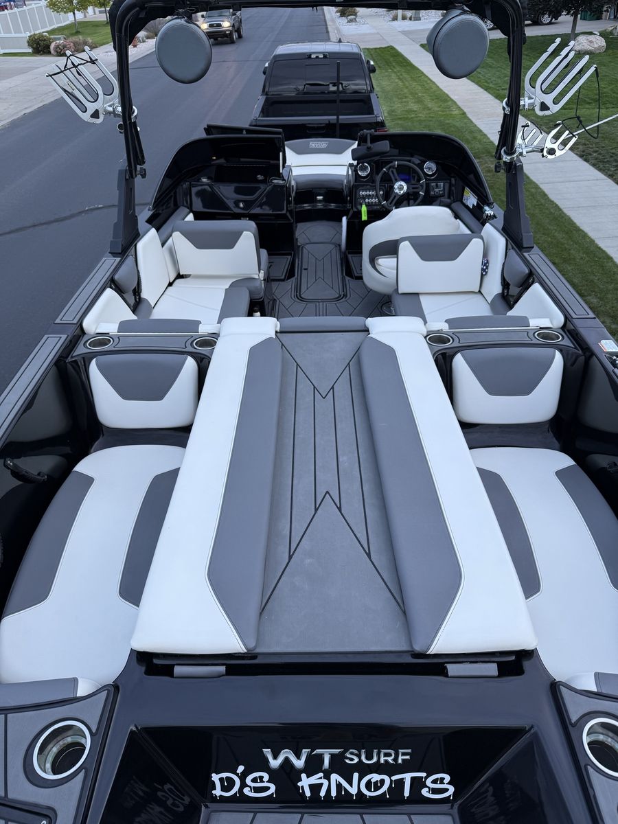Main image 4