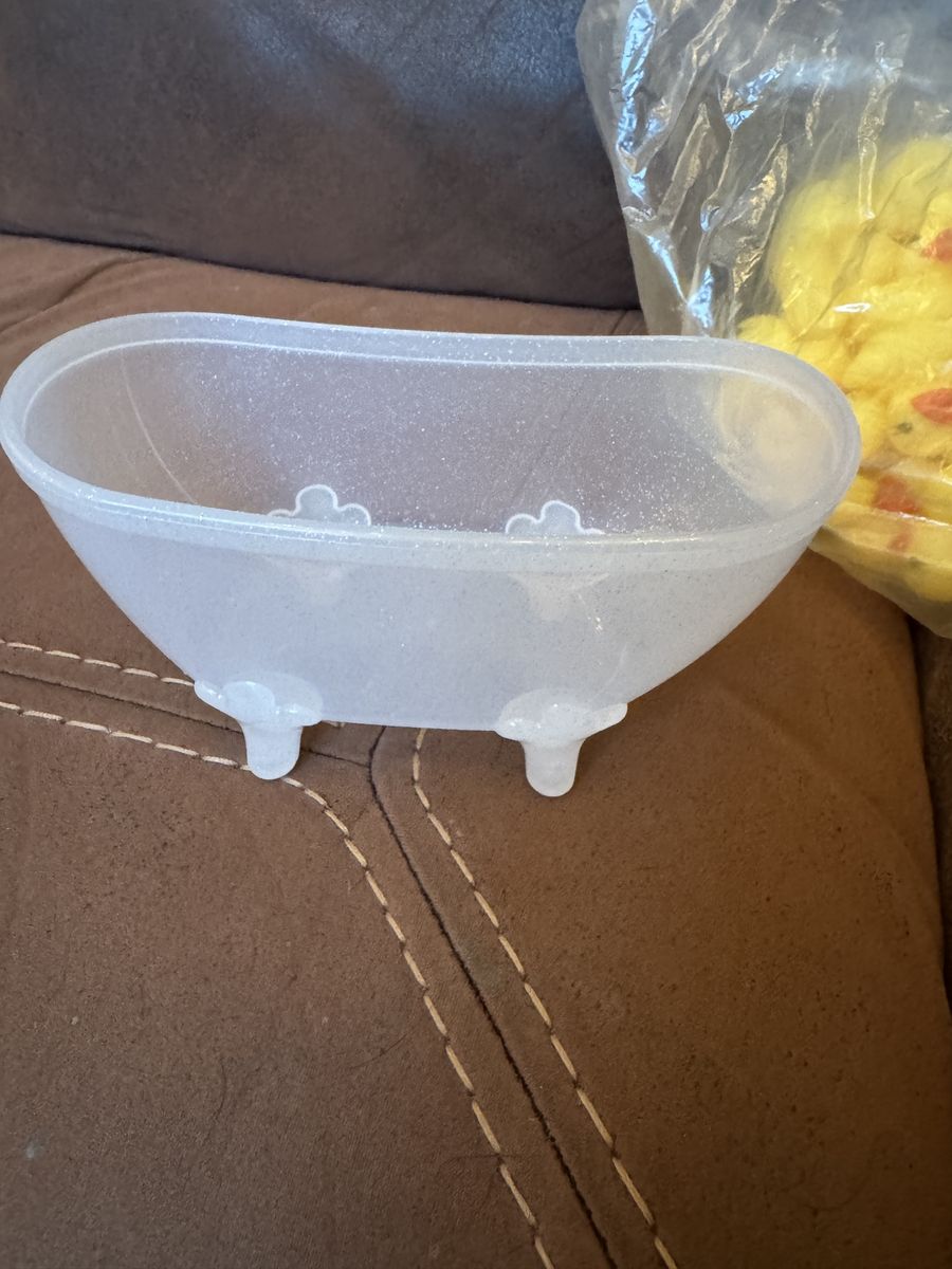 New little plastic tubs and rubber duckies