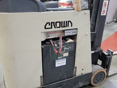 Crown Liberator Electric Forklift - Used Industrial Forklift