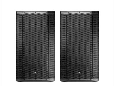 2 JBL SRX835P Powered Speakers w/ Bags – Excellent Condition Pair