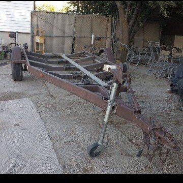 Boat trailer