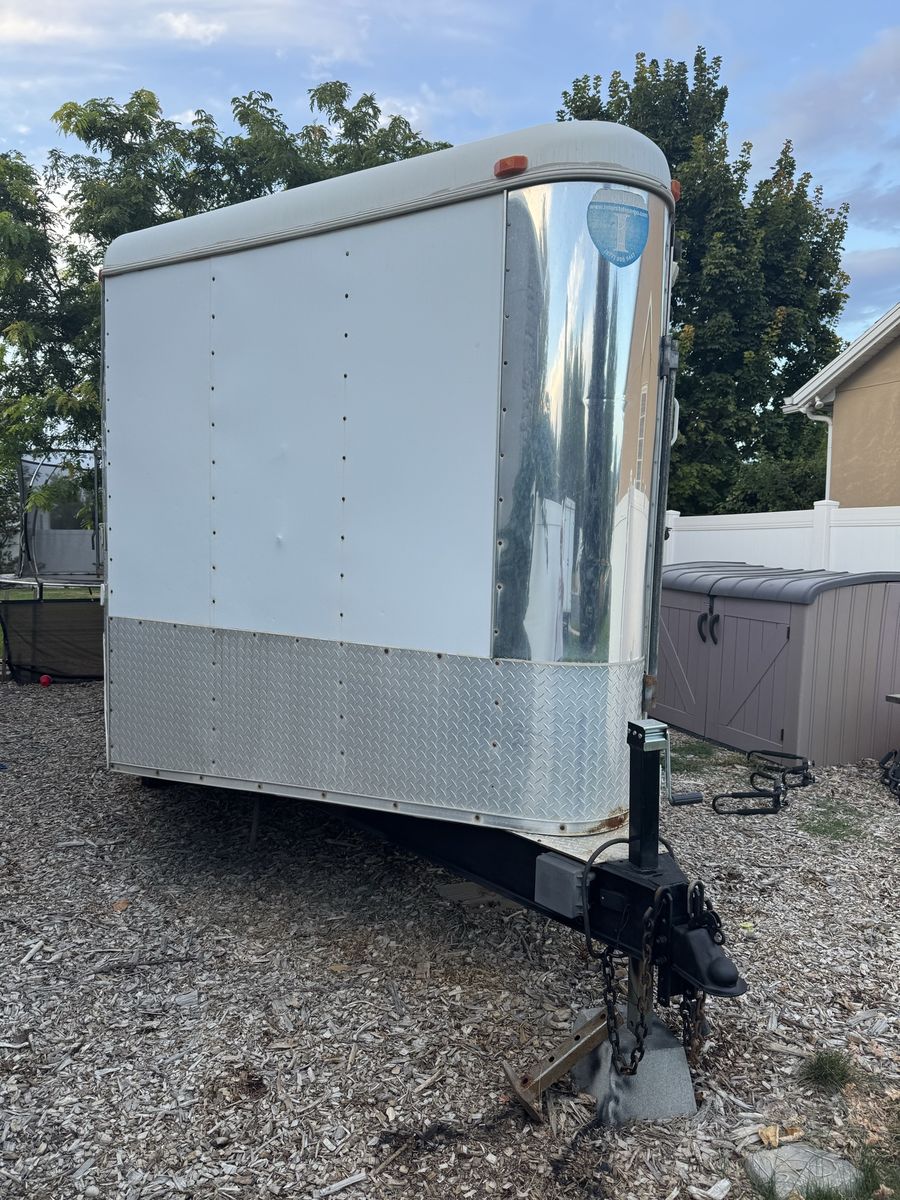 2004 20’ Interstate In and Out Snowmobile Trailer