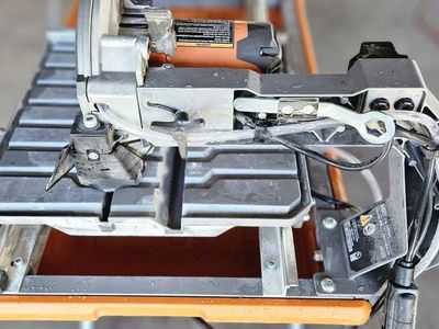 RIGID 9amp 7" corded wet tile saw