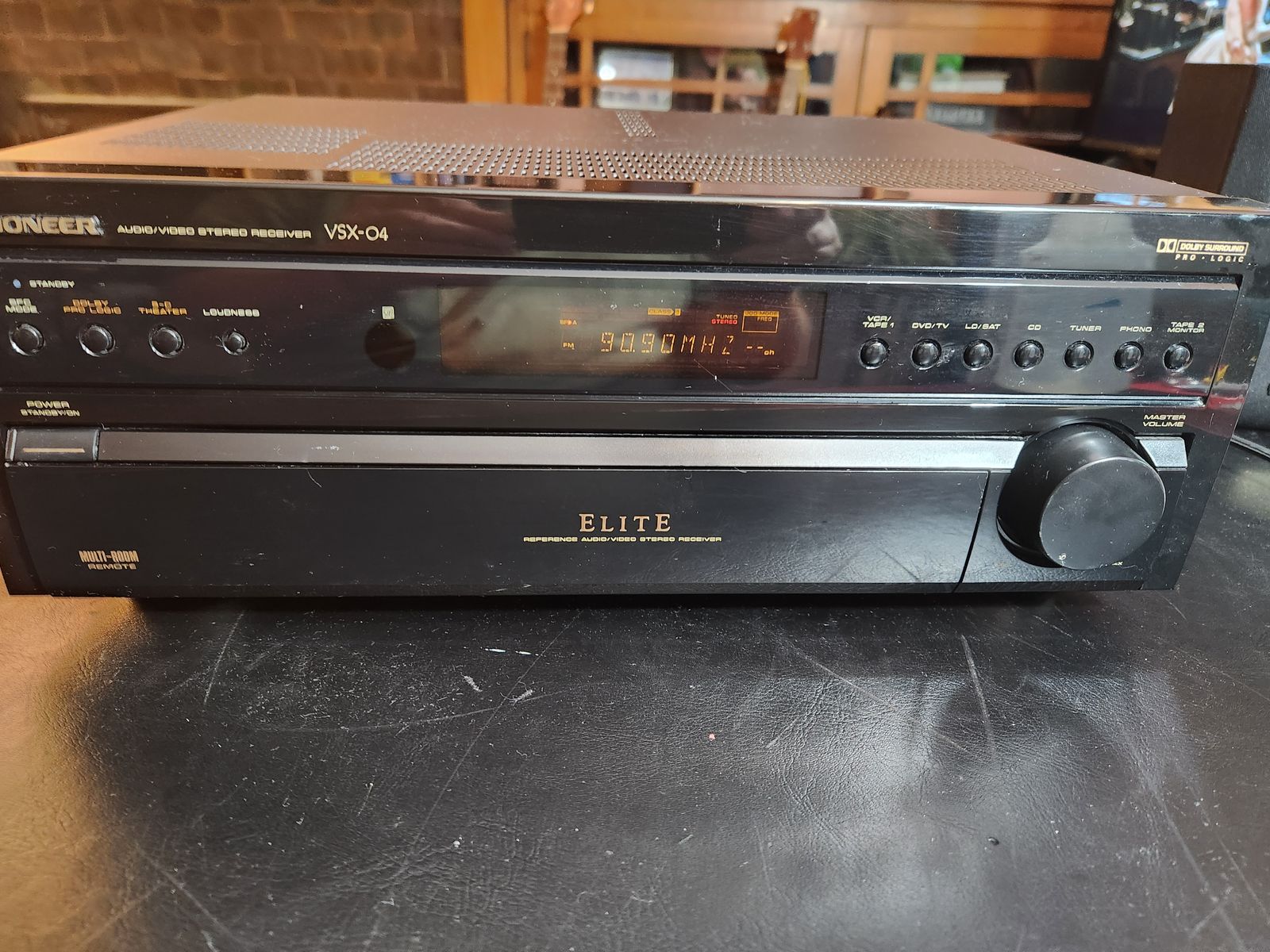 Pioneer VSX-04 stereo receiver,  very powerful works great.