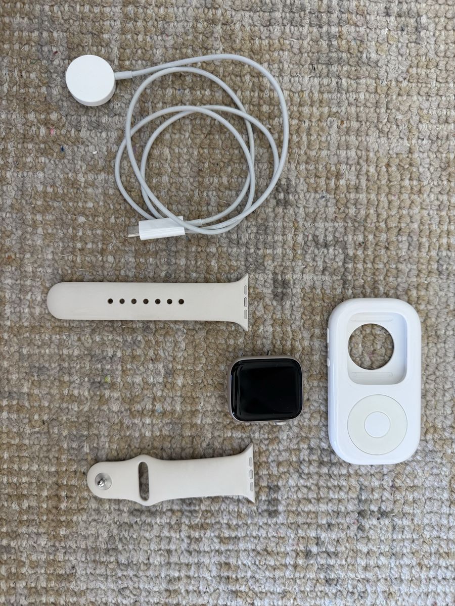 Apple Watch SE 3 Cellular 44mm + tinyPod Case