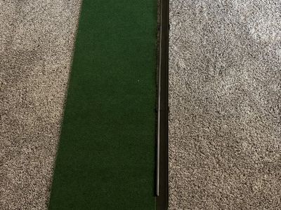 Maxfli Golf Putting Mat with Automatic Ball Return