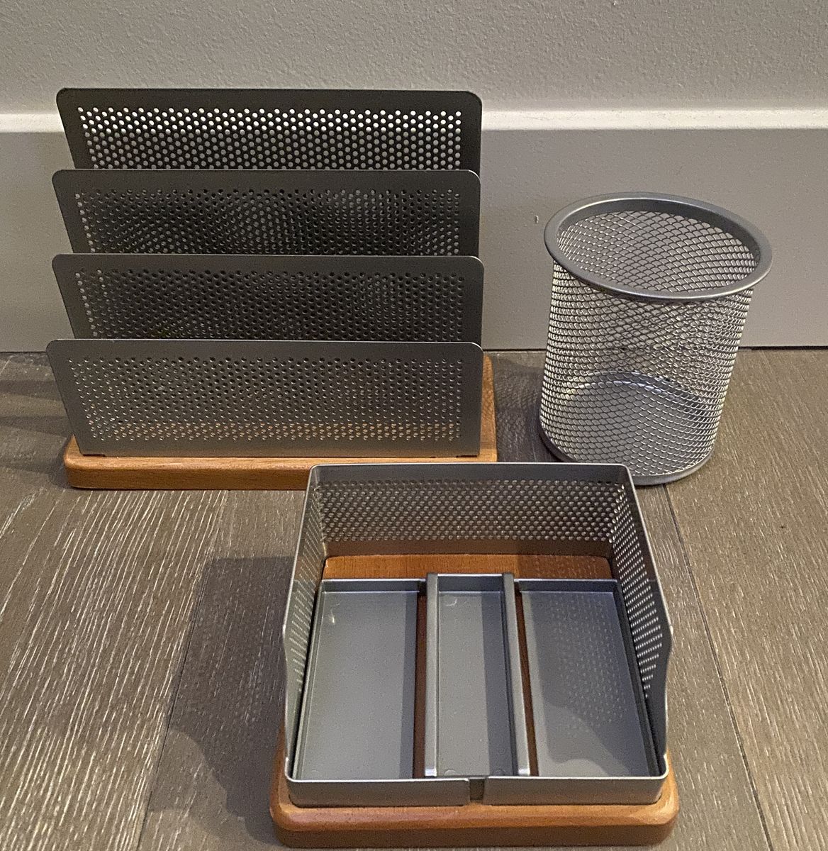 NEW - Eldon Expressions 3-piece Wire Mesh Desk Set - Pen Pencil Cup - Paper Sorter - Paper clips post-it holder