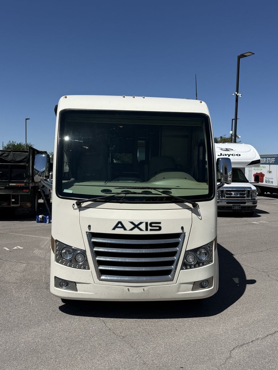 2021 Thor Axis 24.1