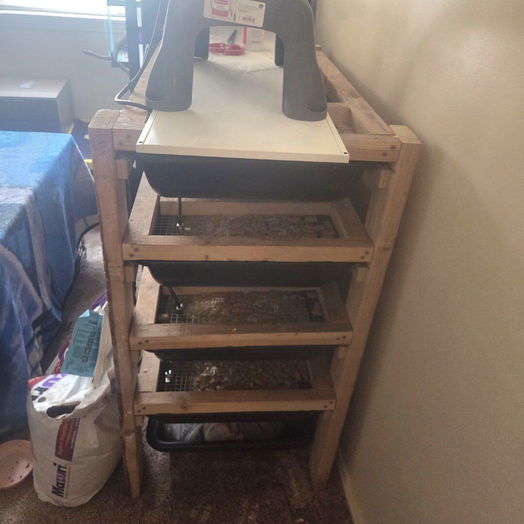 4 high rat rack with watering system