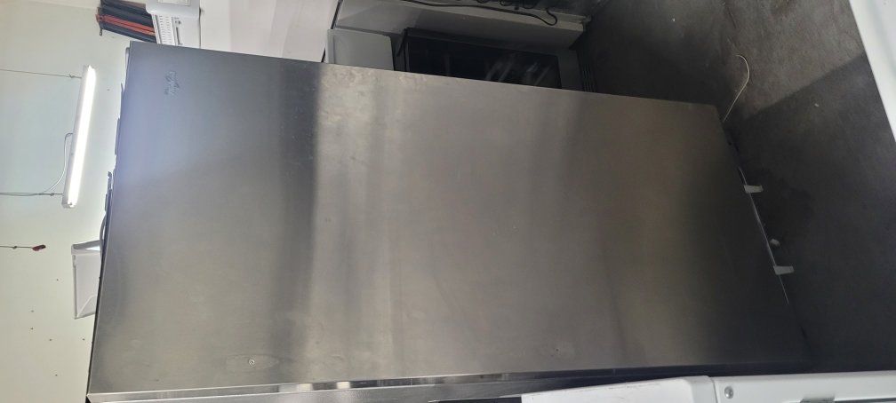 18 cubic food frost , free freezer upright