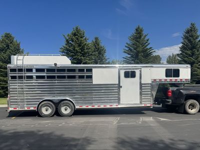 2016 Elite 4/5 Horse Stock Combo Trailer – Aluminum