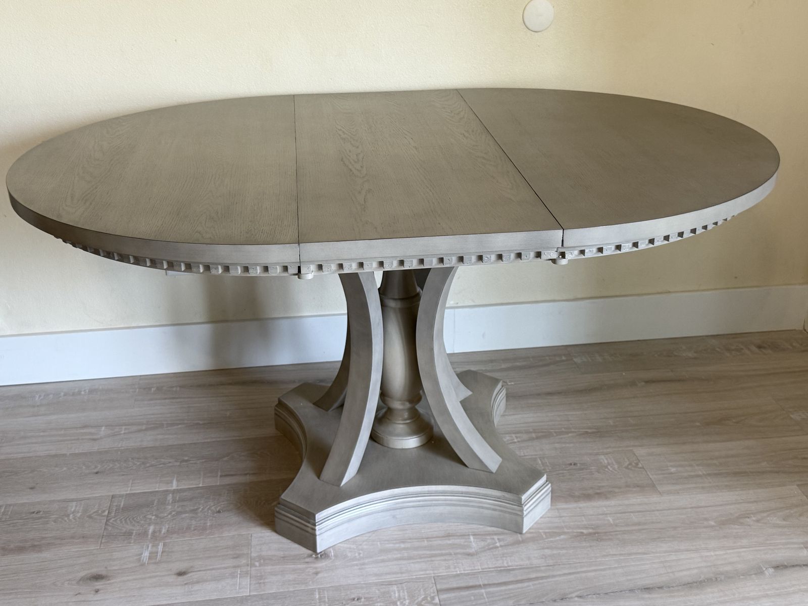 Retro extendable dining table *brand new*