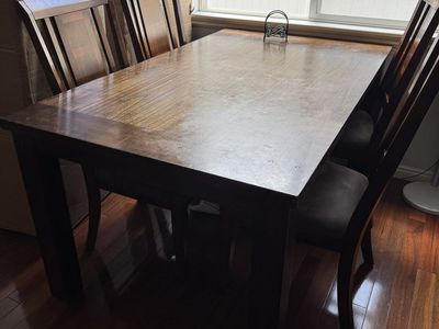Kitchen Table and Chairs