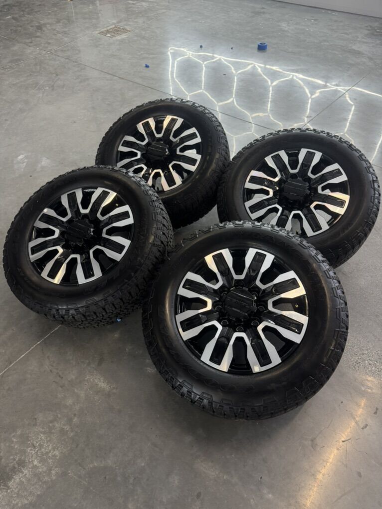 NEW 2025 Gmc Denali 3500 OEM 20in Wheels/275/65/20