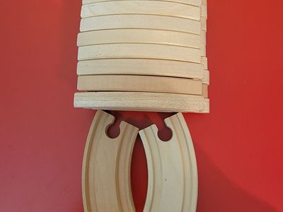 Brio/Thomas and Friends Wooden Railway 3” Curved Track. Lot of 12 pcs. Vintage, Excellent Condition!