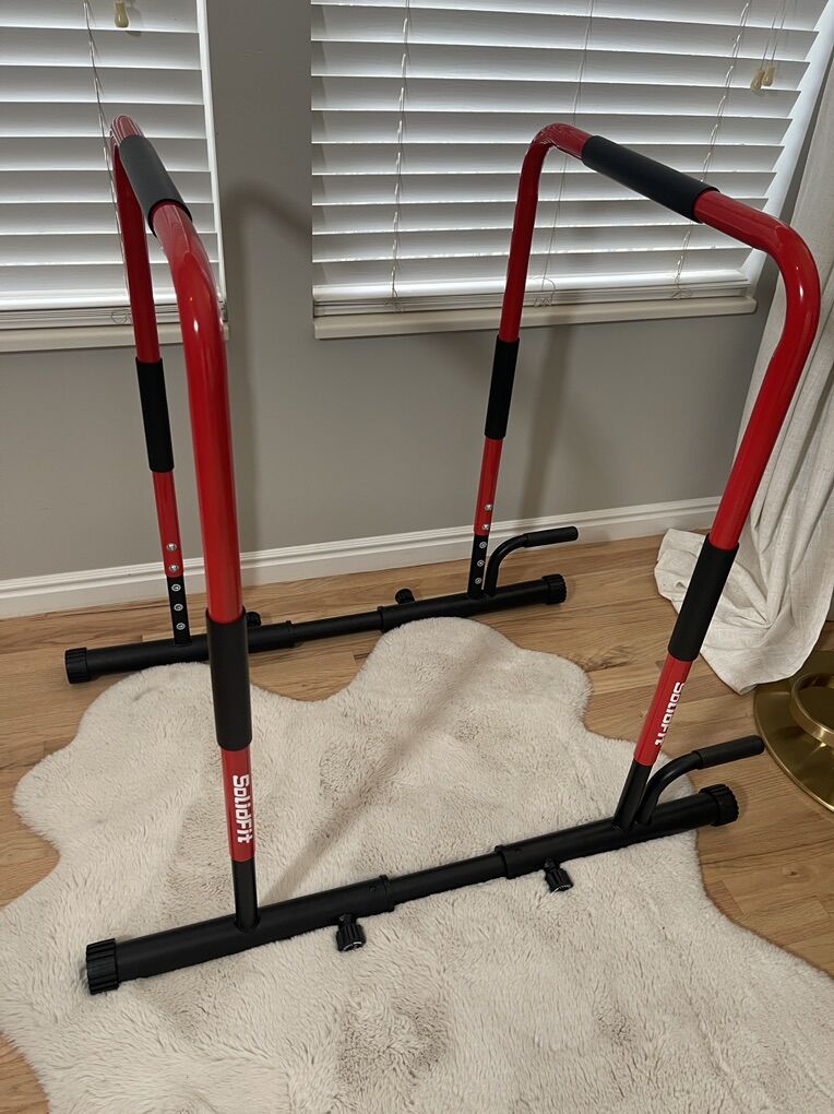 2-in-1 Dip Bar Workout Station - NEW!