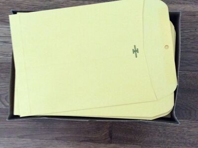 Box of 100 Quill clasp envelopes 9 1/2 x 12 - new never used.