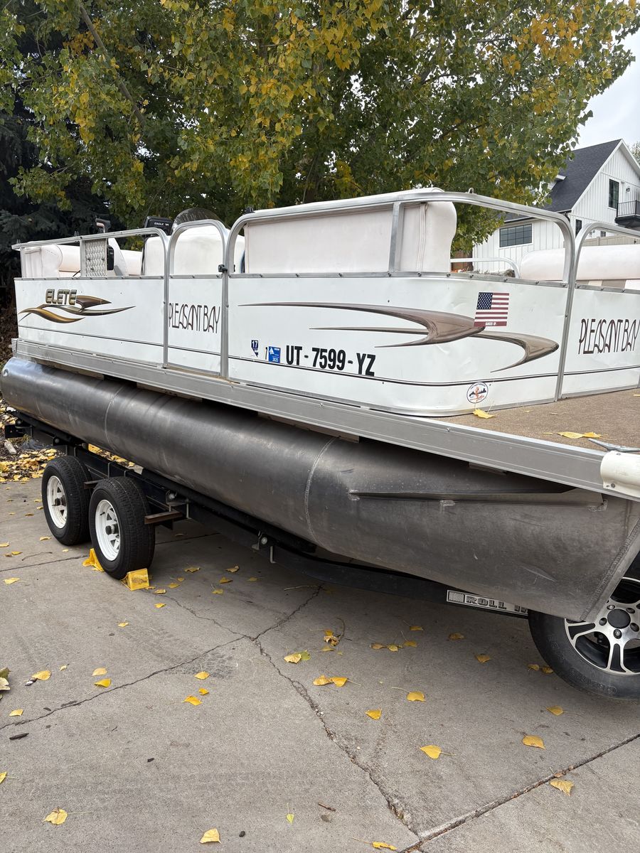 Grandpas Pontoon