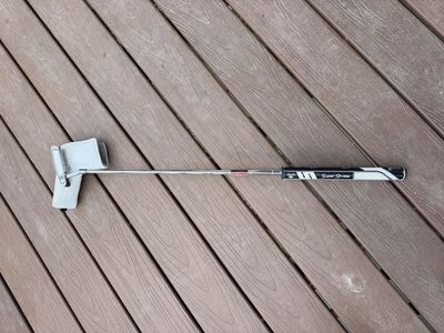 Odyssey White Hot Putter, 33”