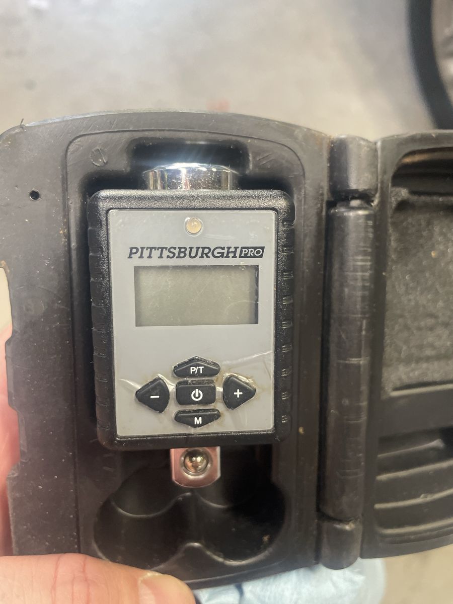 Pittsburgh Pro 68283 Digital Torque Adapter 1/2" Drive, 29.5-147.5 ft-lb Range