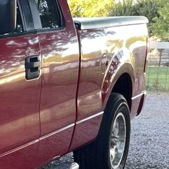 Undercover brand tonneau cover for 2004 to 2008 Ford F150. 6.5 foot bed.