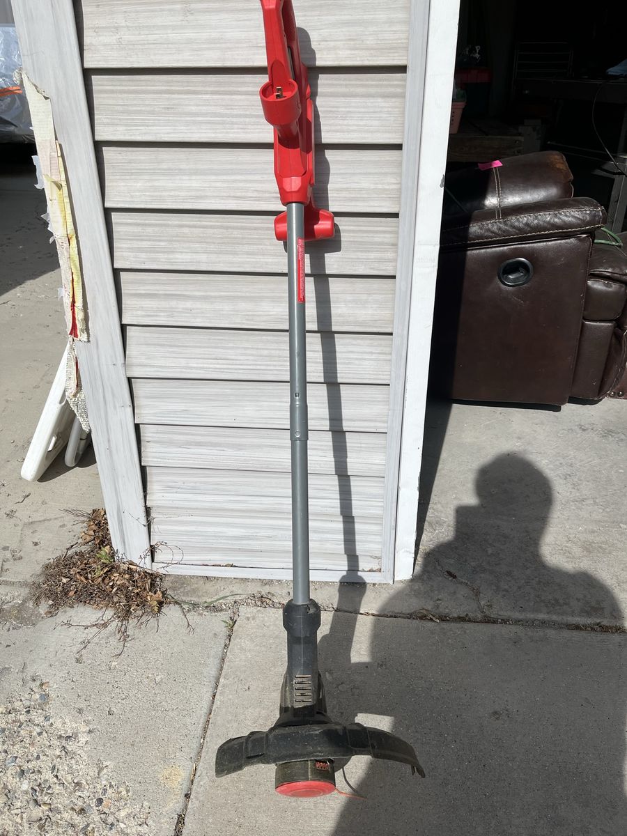 Electrical weed wacker