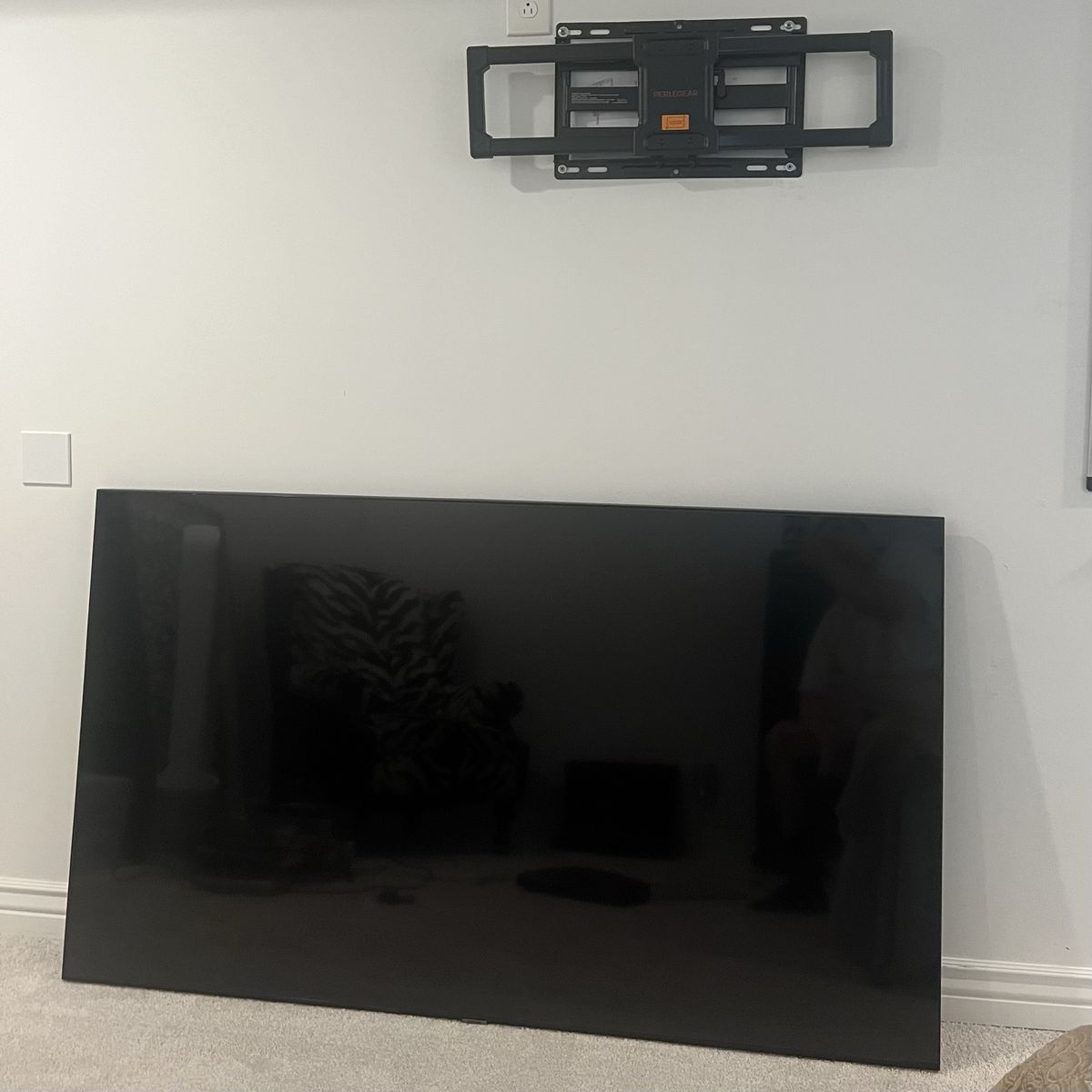 70” SAMSUNG LCD
