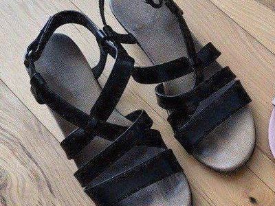 Black Flat Sandals - Size 9
