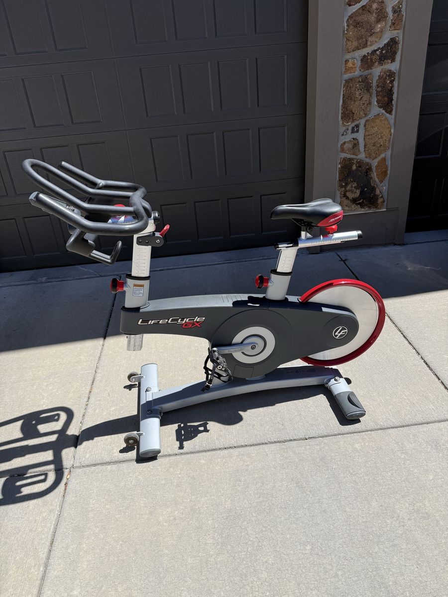 LifeCycle GX Commercial Spin Bike