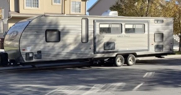2018 Forest River Cherokee Grey Wolf 29TE – Sleeps 10 | Bunkhouse | Outdoor Kitchen