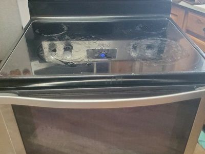 Whirlpool Electric Range Smooth Glass Cooktop Freestanding Oven - Stainless Steel - oven slow heat up