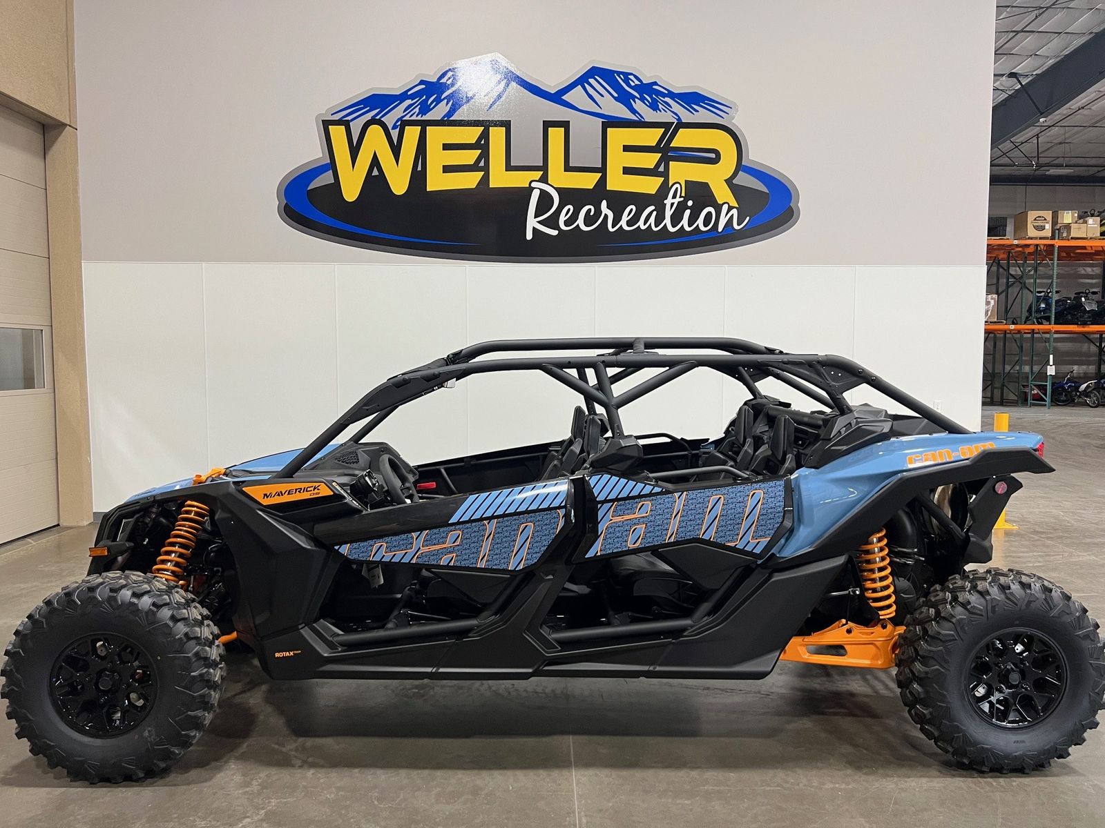 2025 CAN-AM Maverick X3 MAX DS TURBO       ORANGE/BLUE
