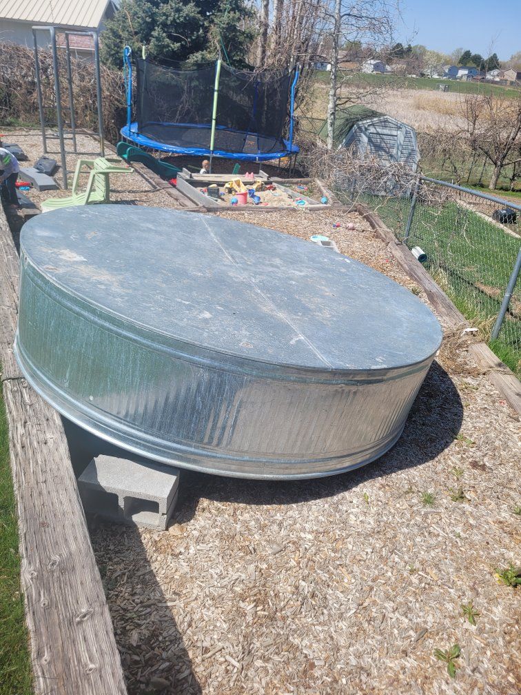 Large Round Galvanized Stock Tank Pool
