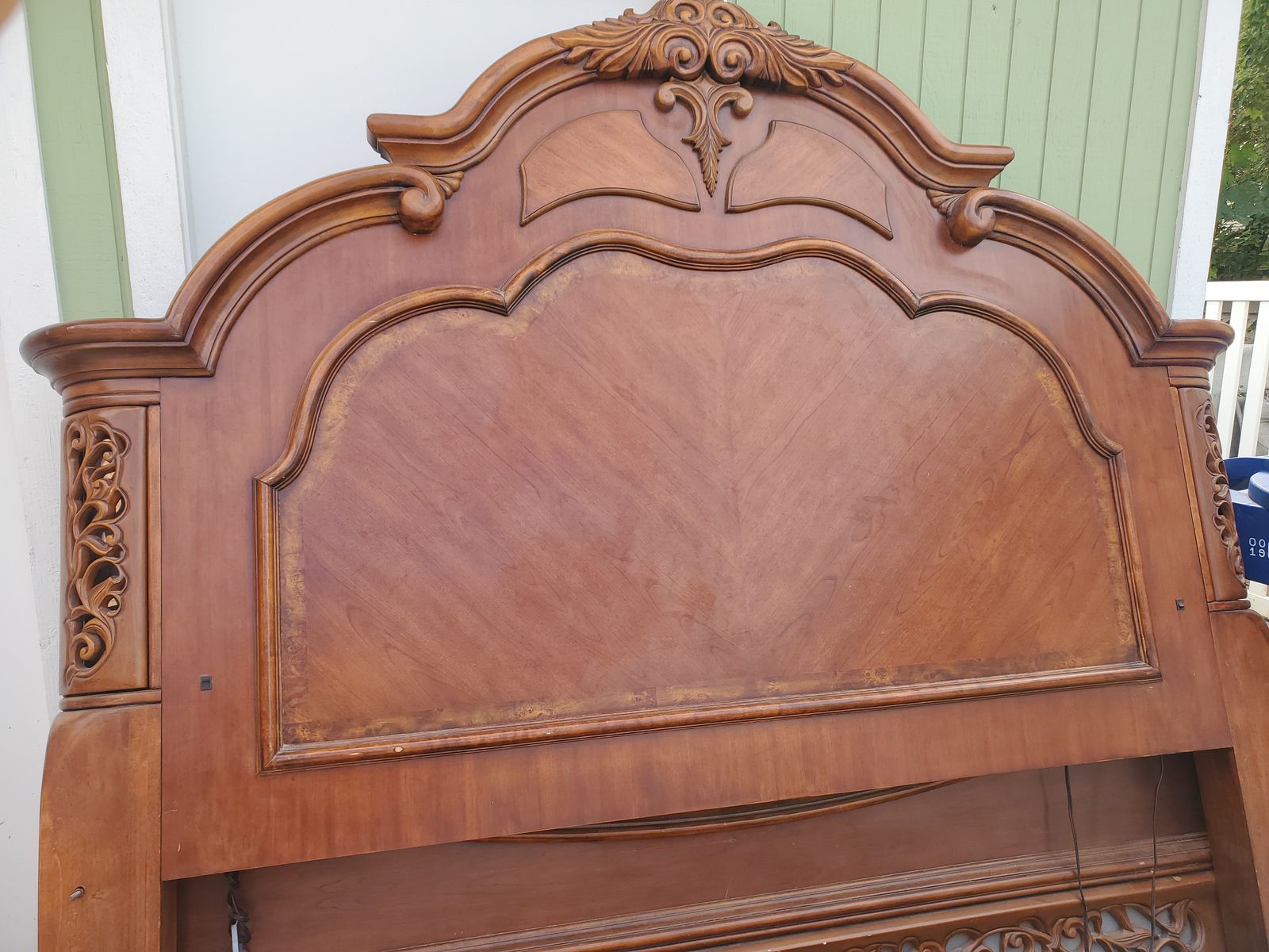 AICO Excelsior King Bed – Solid Wood