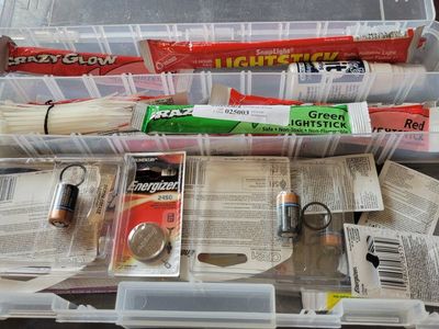 Spare Lights & Batteries Kit