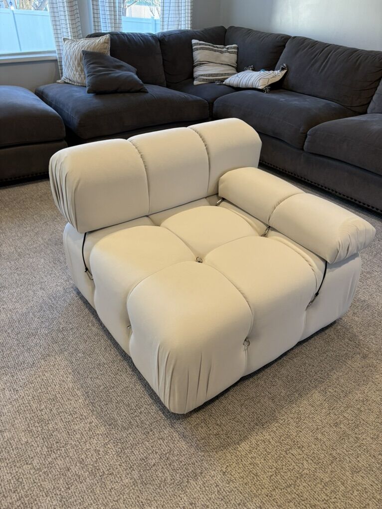 White chair/sectional piece