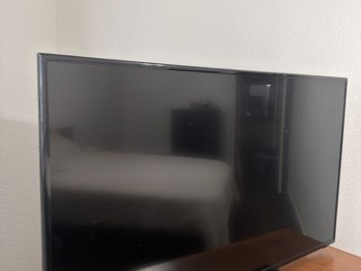 43 inch Insignia TV lcd