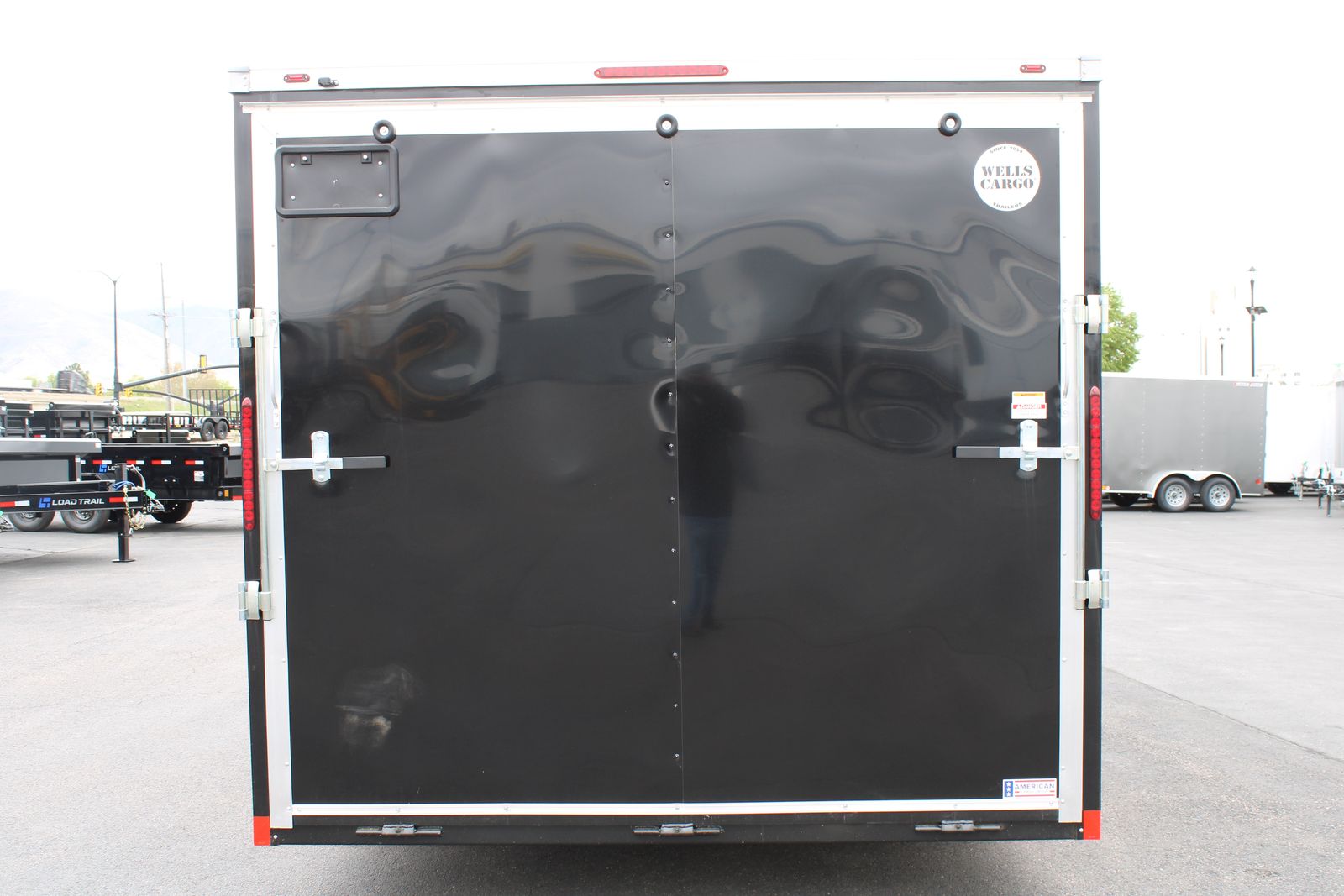 Main image 10