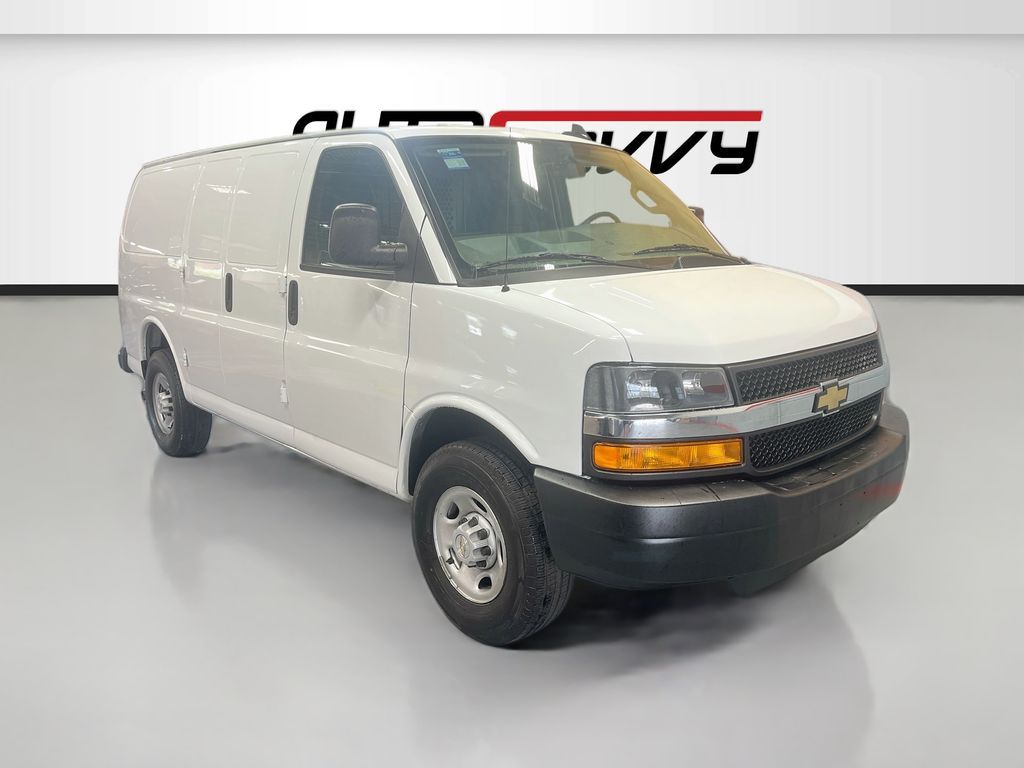 2024 Chevrolet Express 2500 