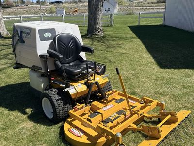 Walker GHS Mower WITH 48" Deck