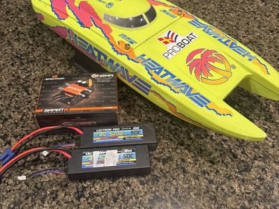 ProBoat Blackjack 24 Heatwave RC Boat w/ 6S ESC, 2x 2s and 3S Batteries, Savox Servo